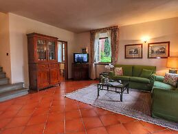 Holiday Home for 8 Guests