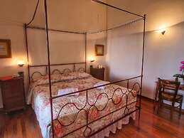 Holiday Home for 8 Guests