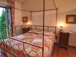 Holiday Home for 8 Guests