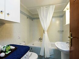 Spacious Apartment in Prines near Sea