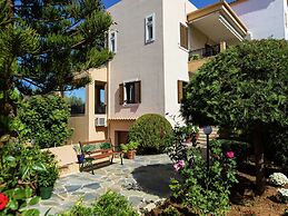 Spacious Apartment in Prines near Sea