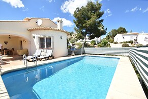Peaceful Villa With Private Pool