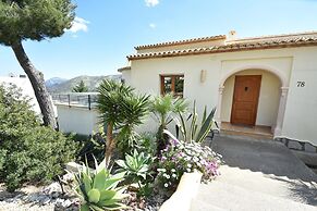 Peaceful Villa With Private Pool