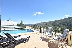 Peaceful Villa With Private Pool