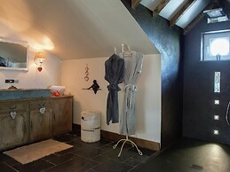 Luxury Spa Retreat in Theux