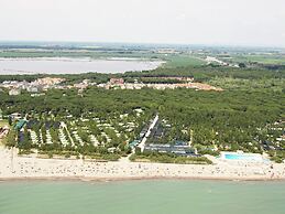 Simplistic Apartment in Rosolina Mare near Sea