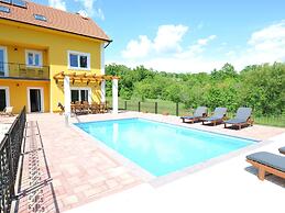 Villa in Tijarica With Private Pool