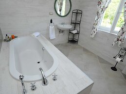 Villa in Tijarica With Private Pool