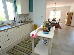 Villa in Tijarica With Private Pool