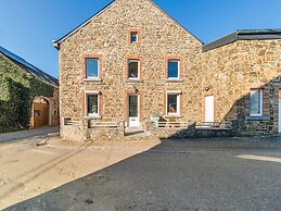 Forestside Escape for 15 Guests
