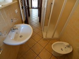 Comfy Furnished Apartment with AC near Beach