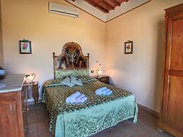 Cottage in Todi With Pool and Terrace