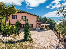 Panoramic Countryside Home