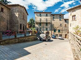 Panoramic Countryside Home