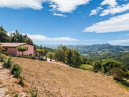 Panoramic Countryside Home