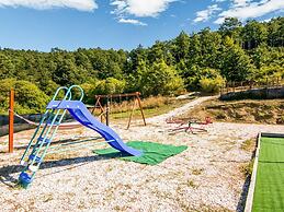 Farmhouse in Apecchio With Pool