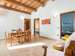 Farmhouse in Apecchio With Pool
