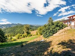 Farmhouse in Apecchio With Pool