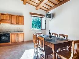 Farmhouse in Apecchio With Pool