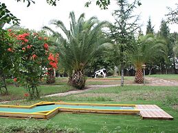 Belvilla by OYO Casa Bambu