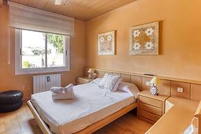 Villa Near Beach & Wineries