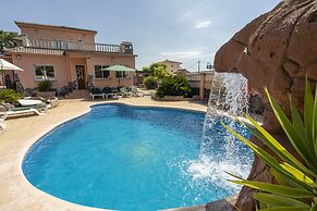 Villa Near Beach & Wineries