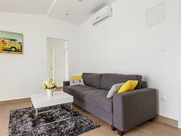 Beautiful Apartment in Between Split and Trogir