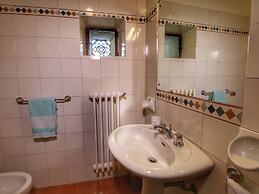 Villa in Tuscany With Pool and Wine Tasting