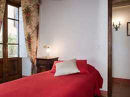 Villa in Tuscany With Pool and Wine Tasting