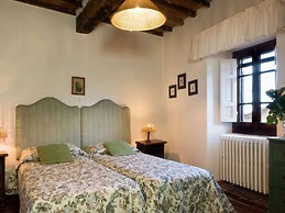 Villa in Tuscany With Pool and Wine Tasting