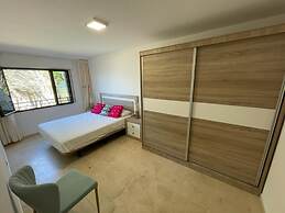 Apartment With Sea Views