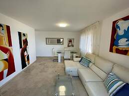 Apartment With Sea Views