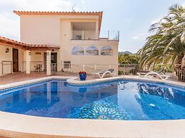Modern Villa in Roses With Private Pool