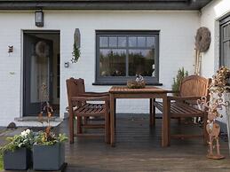 Charming House With Sauna, Jacuzzi in Bullange