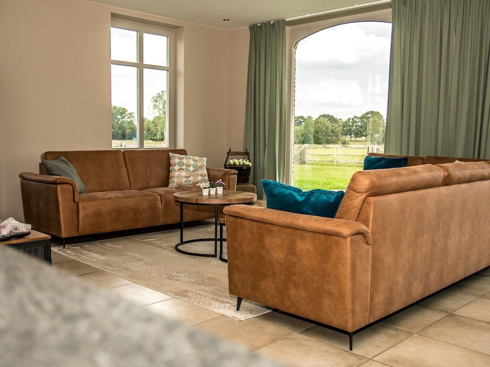 Peaceful Peer Holiday Home