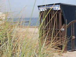 Schone Zweizimmer-ferienwohnung mit Pool im Garten
