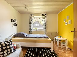 Tranquil Apartment in Marktleuthen near River & Forest