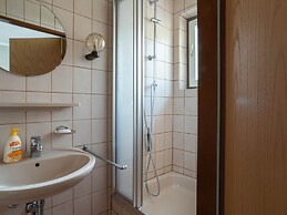 Tranquil Apartment in Marktleuthen near River & Forest