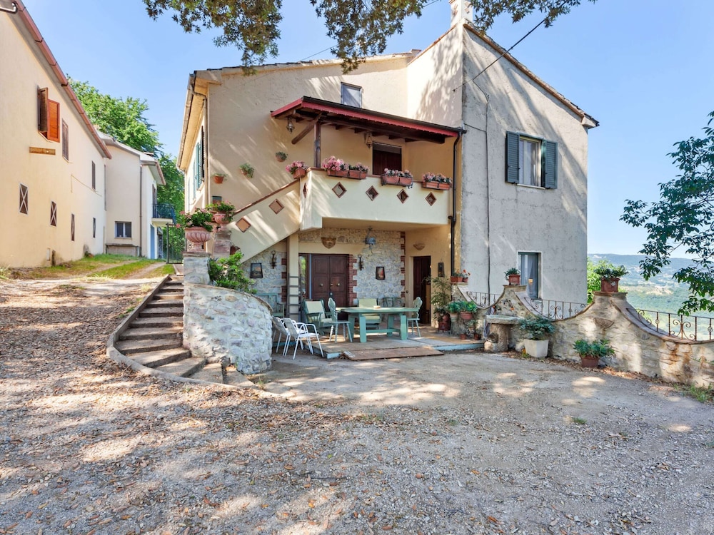 Apartment in Stroncone Near Piediluco Lake