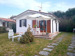 Cottage Near Lake Garda With Pool