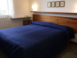 Cottage Near Lake Garda With Pool