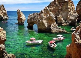 Villa in Carvoeiro With Swimming Pool