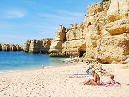 Villa in Carvoeiro With Swimming Pool
