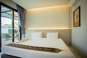 Gold Chariot Pool Villa