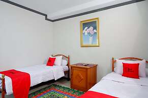RedDoorz @ Hotel Aulia Majene