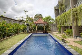 RedDoorz near Exit Toll Nusa Dua