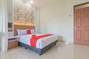 RedDoorz Plus near Taman Budaya Samarinda