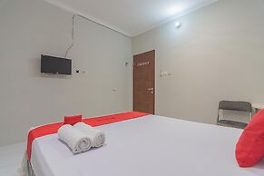 RedDoorz Plus @ Bukit Cinta Street