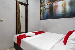 RedDoorz @ Jemursari Surabaya 2