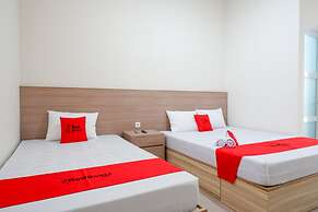 RedDoorz near Pacific Mall Tegal 2